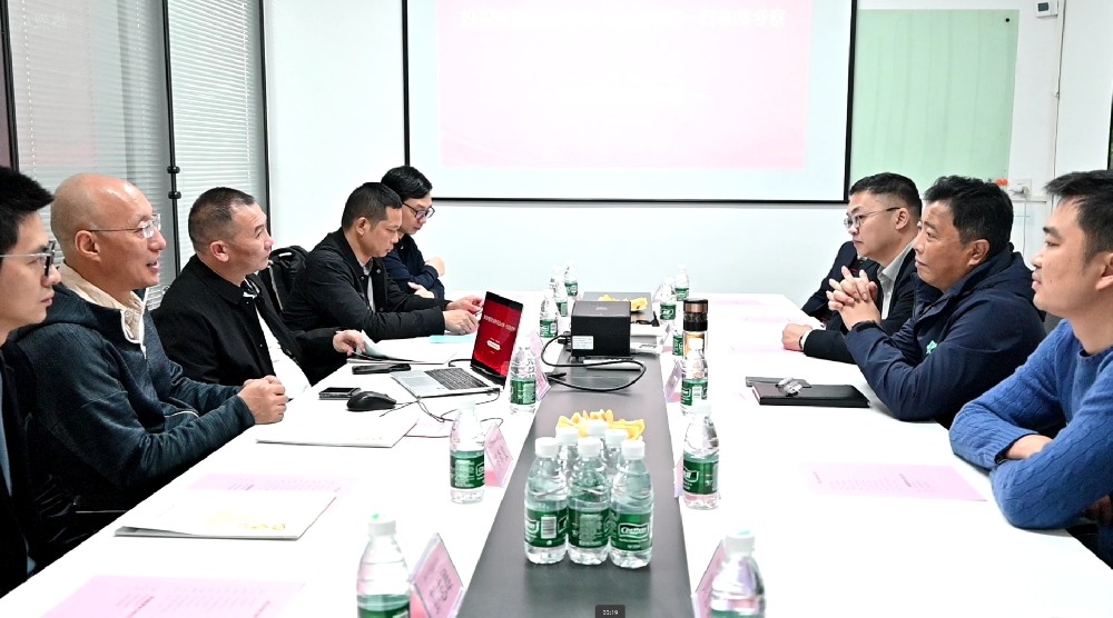 Welcome the leading secretary of Sihui City to visit our company for guidance and exchange, and join hands to create a new chapter in energy development！